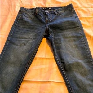 ZCO Skinny jeans  never worn size 7